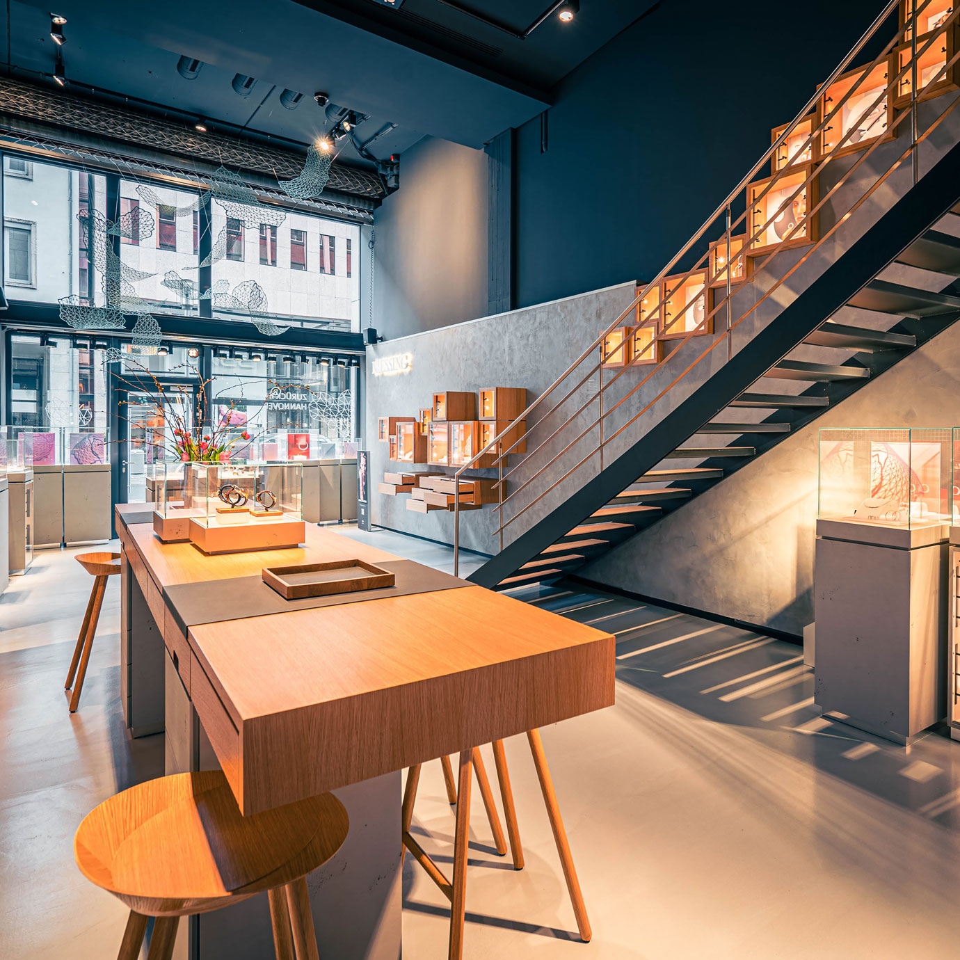 KARRIERE IN DEN NIESSING STORES & IM HEAD OFFICE IN VREDEN