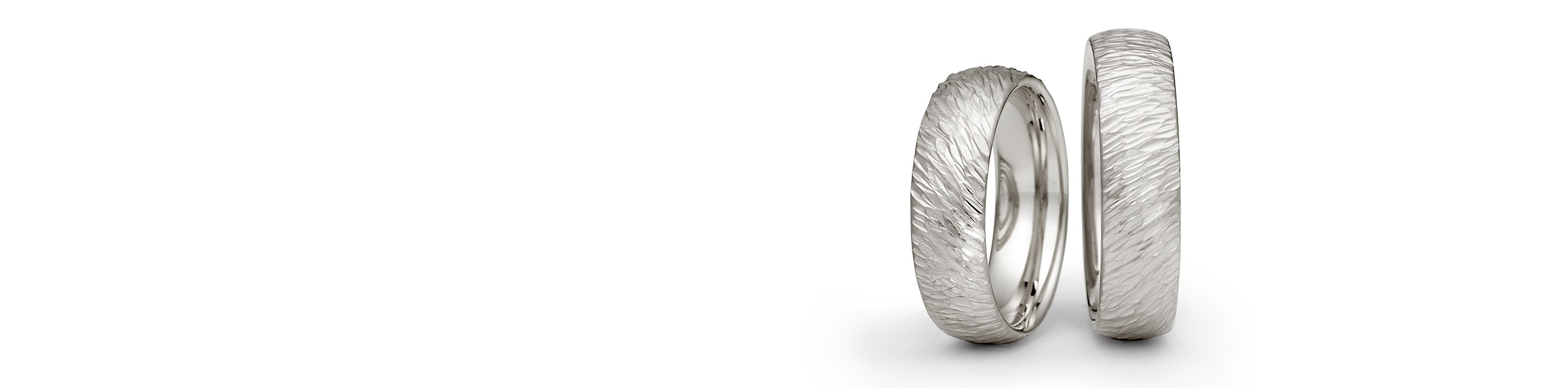 EIN HAMMER-RING