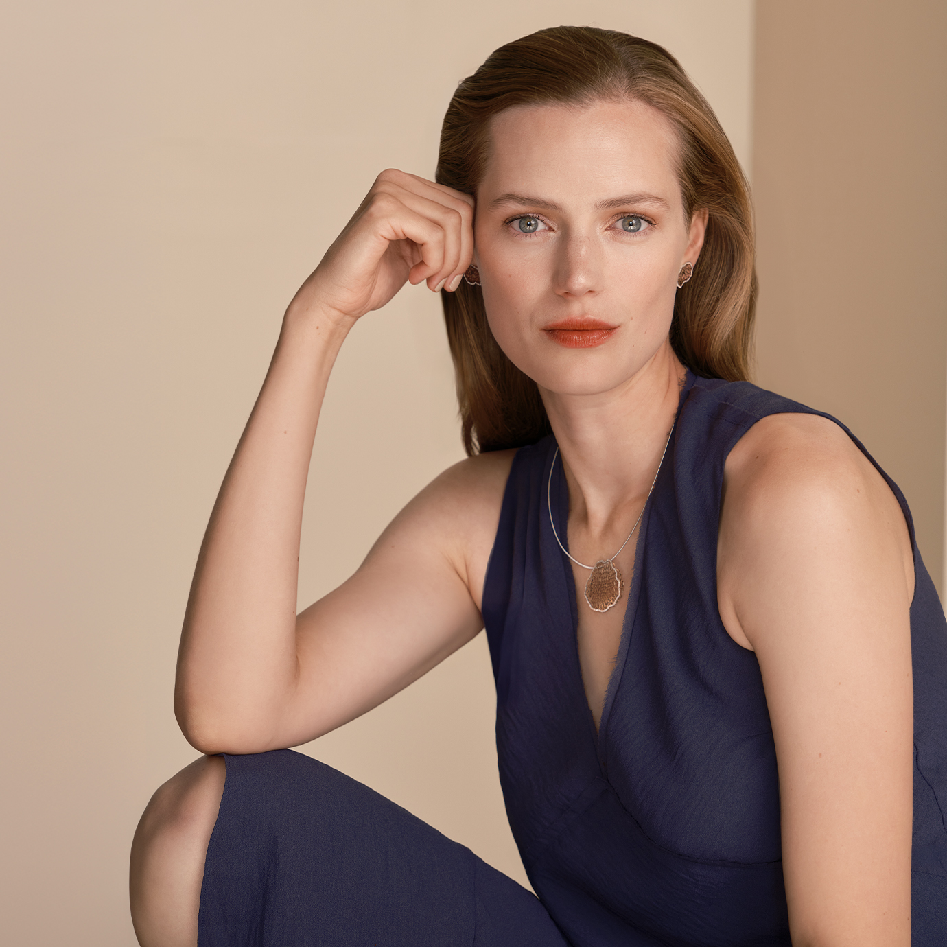 Die Niessing Schnur – die Bühne für schwebende Anhänger